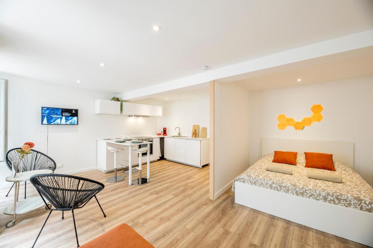 Quartier Du Chateau, Superbe Appartement Avec Parking Pau Esterno foto