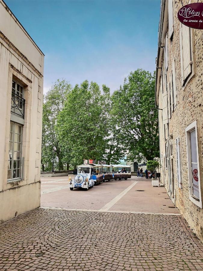 Quartier Du Chateau, Superbe Appartement Avec Parking Pau Esterno foto